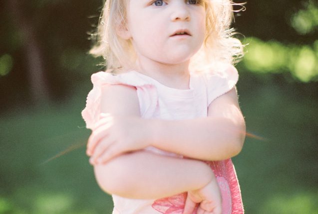 lifestyle child photography childrens photographer milwaukee film