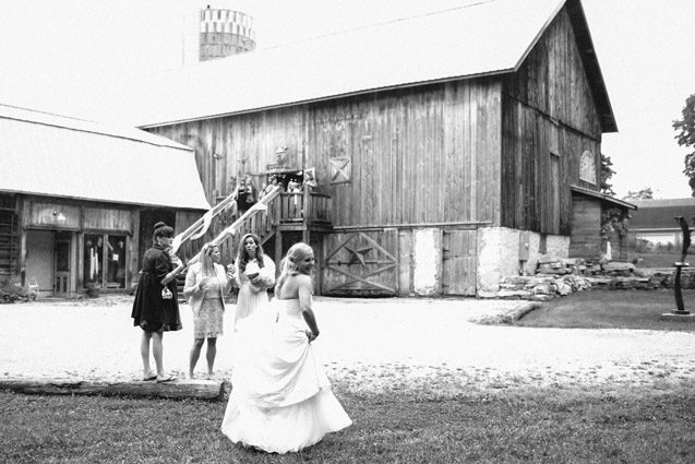 Door County Barn wedding, Woodwalk Gallery wedding, door county wedding photography, woodwalk egg harbor wedding photography, carly mccray photography