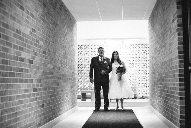 Milwaukee wedding photographer Carly McCray, fine art milwaukee wedding photography, marsala wedding, downtown milwaukee wedding, wisconsin wedding photographers, milwaukee wi wedding photography, wi fall colors wedding, fall wisconsin wedding 