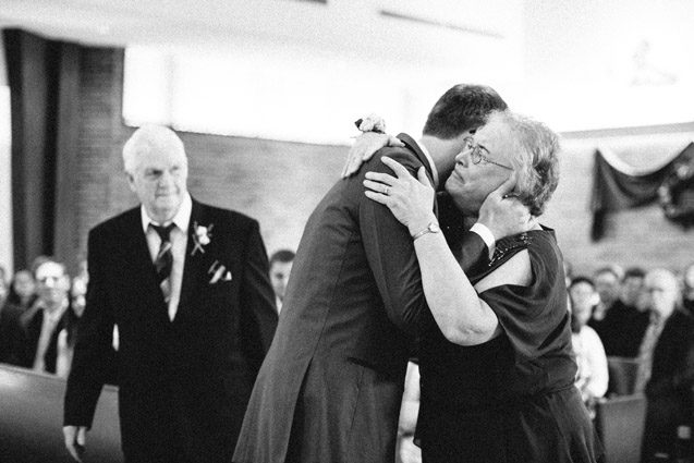 Milwaukee wedding photographer Carly McCray, fine art milwaukee wedding photography, marsala wedding, downtown milwaukee wedding, wisconsin wedding photographers, milwaukee wi wedding photography, wi fall colors wedding, fall wisconsin wedding 