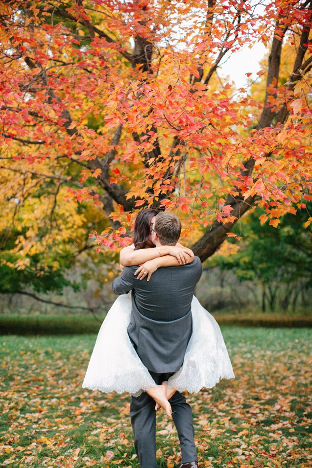 Milwaukee wedding photographer Carly McCray, fine art milwaukee wedding photography, marsala wedding, downtown milwaukee wedding, wisconsin wedding photographers, milwaukee wi wedding photography, wi fall colors wedding, fall wisconsin wedding 