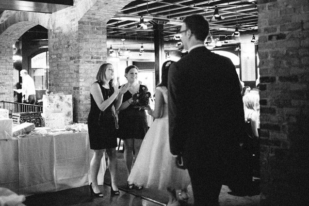 Milwaukee wedding photographer Carly McCray, fine art milwaukee wedding photography, marsala wedding, downtown milwaukee wedding, wisconsin wedding photographers, milwaukee wi wedding photography, wi fall colors wedding, fall wisconsin wedding 