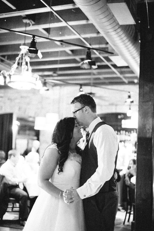 Milwaukee wedding photographer Carly McCray, fine art milwaukee wedding photography, marsala wedding, downtown milwaukee wedding, wisconsin wedding photographers, milwaukee wi wedding photography, wi fall colors wedding, fall wisconsin wedding 