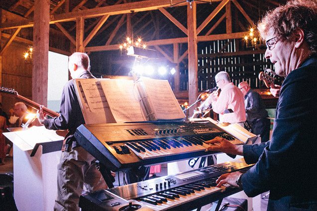 Door County wisconsin barn farm wedding photographers, outdoor Wisconsin wedding photography, barn wedding in Door County, film wedding photography, Carly McCray Photography barn wedding WI outdoor wedding, about thyme farm, farm wedding