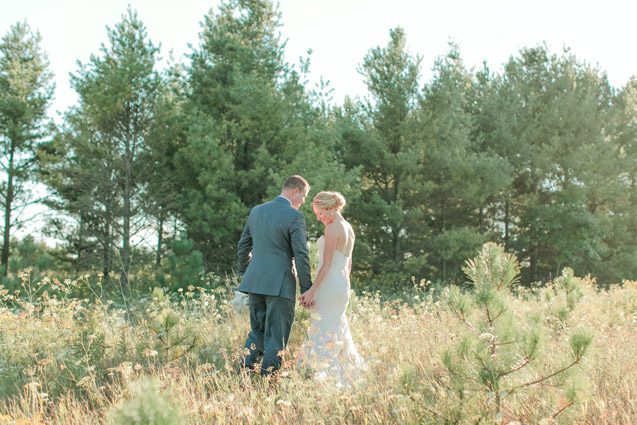 fall wedding flowers, door county fall wedding, outdoor ceremony, outdoor farm wedding, wisconsin outdoor farm wedding, garden gables wedding, farm wedding, door county farm wedding, wisconsin farm wedding, Door county wisconsin wedding photographer, Carly McCray Photography, fine art Wisconsin wedding photographer, Door County wedding, Door County wedding photography