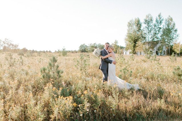 fall wedding flowers, door county fall wedding, outdoor ceremony, outdoor farm wedding, wisconsin outdoor farm wedding, garden gables wedding, farm wedding, door county farm wedding, wisconsin farm wedding, Door county wisconsin wedding photographer, Carly McCray Photography, fine art Wisconsin wedding photographer, Door County wedding, Door County wedding photography