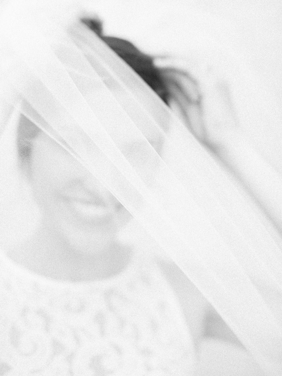 Carly McCray Photography, villa terrace wedding photographers, villa terrace wedding, milwaukee wedding photographers, j.crew bride, j.crew wedding, milwaukee wedding, modern brunch milwaukee wedding, milwaukee elopement photographers, milwaukee elopement, real wedding, film wedding photography, fine art Wisconsin wedding photographers, fine art wedding photography