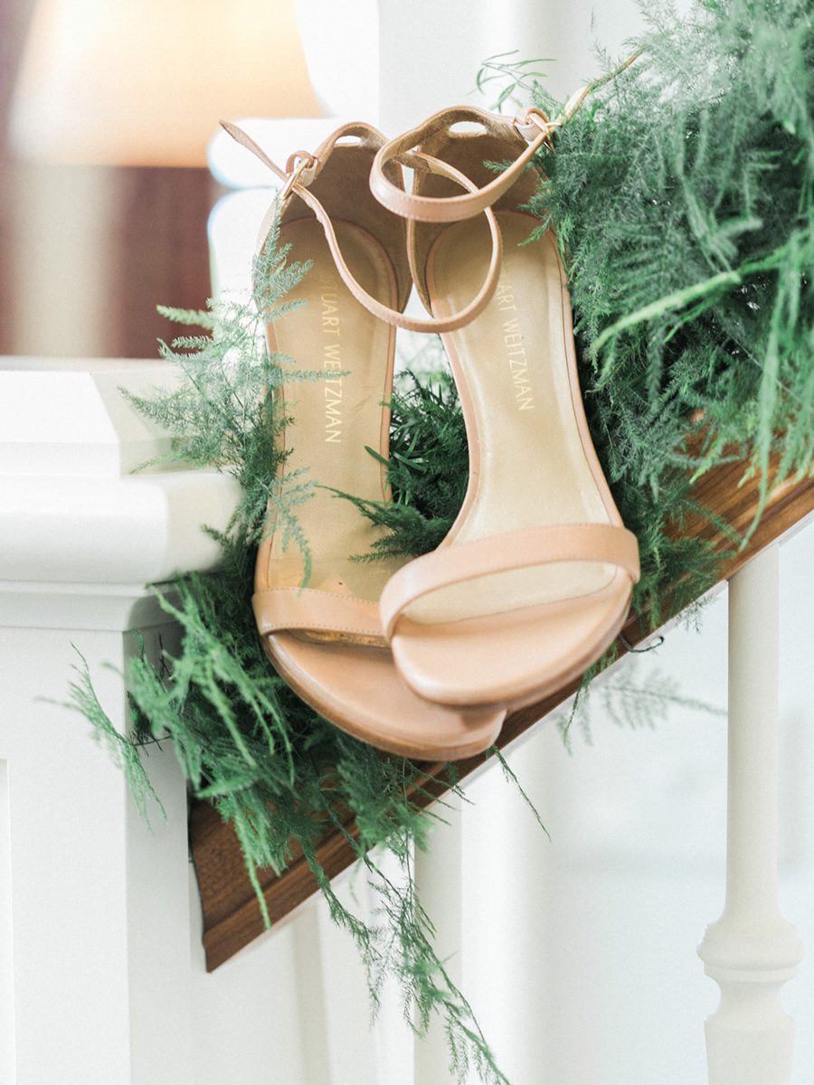 door county wedding photographer Carly McCray, door county wedding photographers, lake geneva wedding photographers, stevens point wedding photographer, fine art Wisconsin wedding photographers, greenery wedding, organic wedding