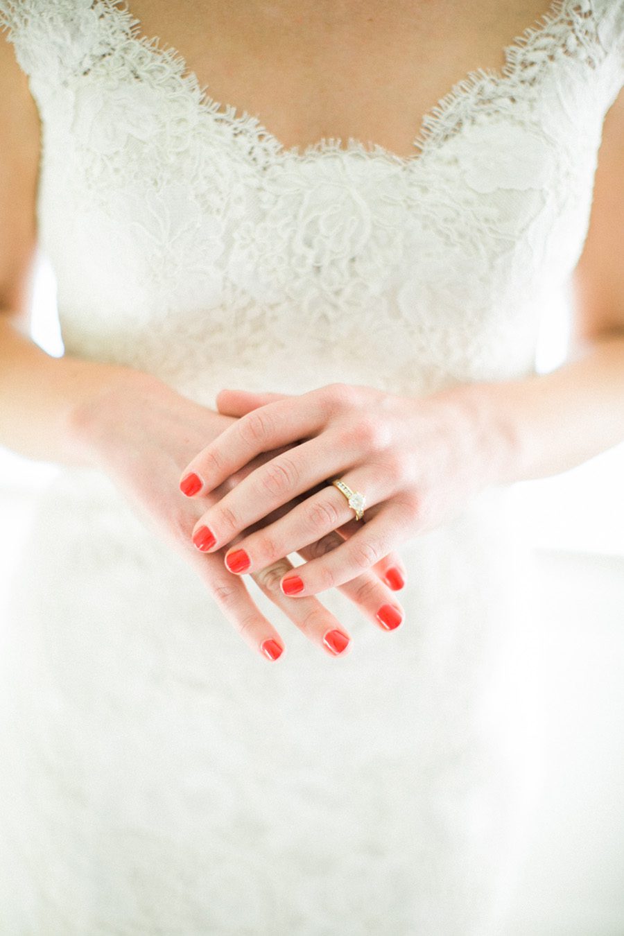door county wedding photographer Carly McCray, door county wedding photographers, lake geneva wedding photographers, stevens point wedding photographer, fine art Wisconsin wedding photographers, greenery wedding, organic wedding