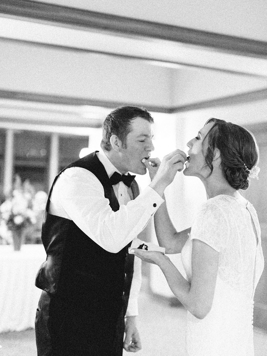 wausau country club wedding, carly mccray photography, stevens point wedding photographer, wisconsin wedding photographers, lake geneva wedding photographer, door county wedding photographer, madison wedding photographers