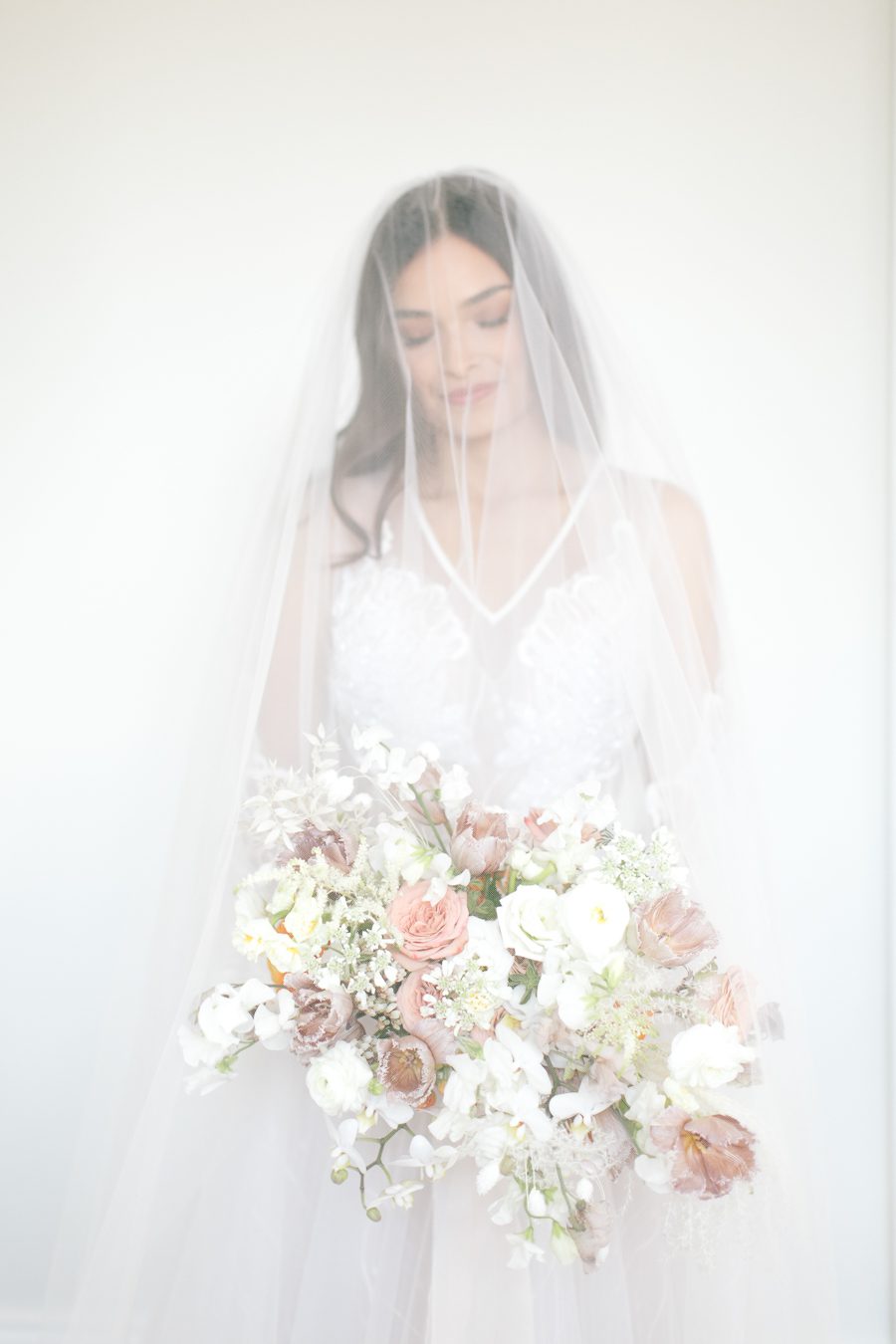 Lake geneva wedding photographers, door county wedding photographers, best wedding photographers, wisconsin bride magazine editorial, carly mccray photography, blush wedding florals, blush bouquet, lake geneva wedding bouquet