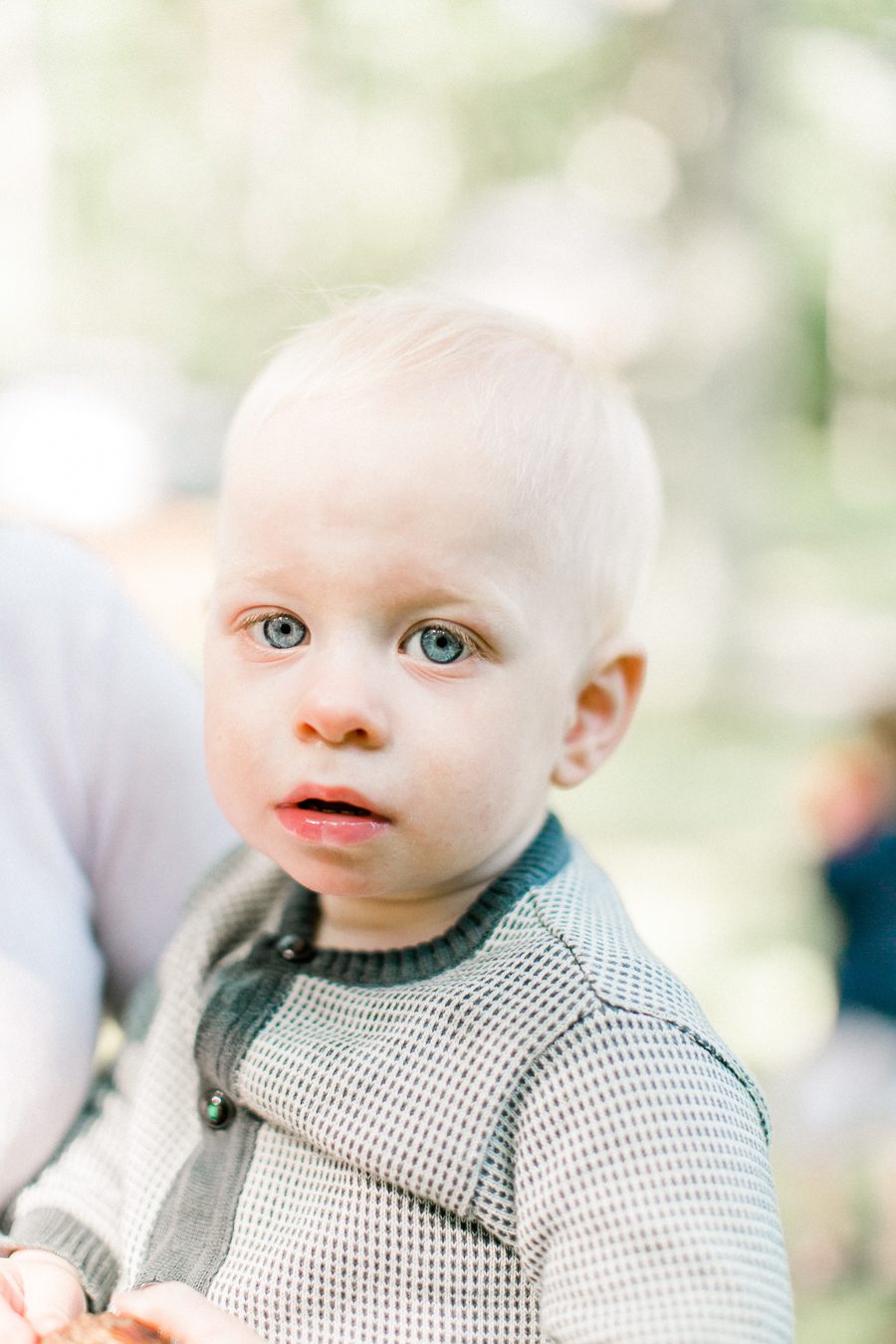 waupaca lake family photographers, waupaca family photos, lakeside family photography, lake family photos, carly mccray photography, stevens point family photographers