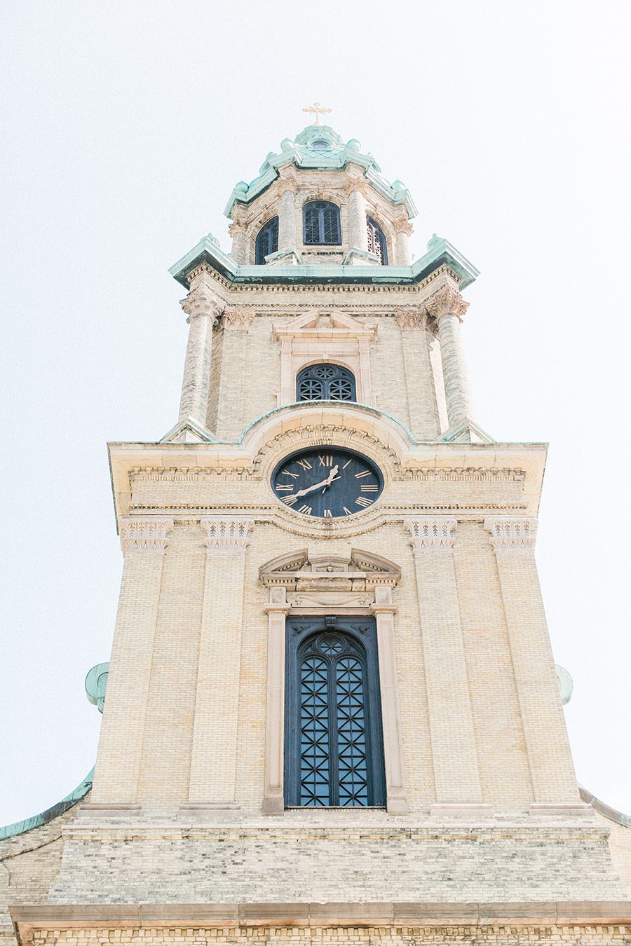 Milwaukee Grain Exchange Wedding Photographer Carly McCray
